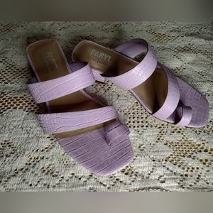 W US 6 FARYL lilac Darri faux leather croc-embossed sandals w/toe ring & 1" heel